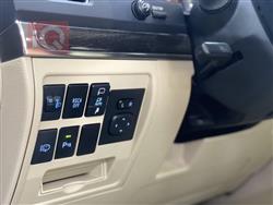 تۆیۆتا لاند کروزەر